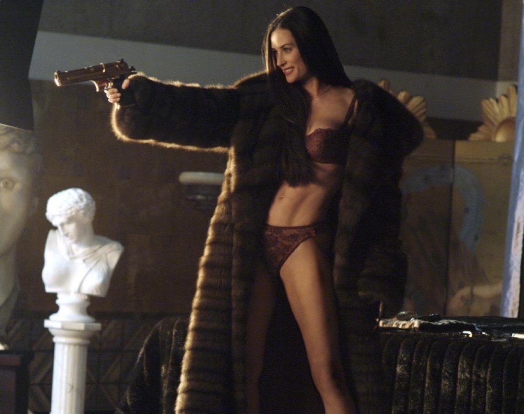 Demi Moore living that Venus in Scorpio in Charlie's Angels: Full Throttle. 